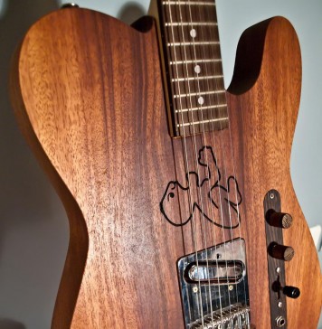 handmade-guitars-PC111163